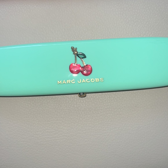 Marc Jacobs Eye-Conic Palette Cherry Edition - Picture 15 of 16